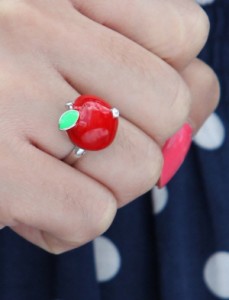 Bague Pomme - Happie Loves It - 12€ (10£)